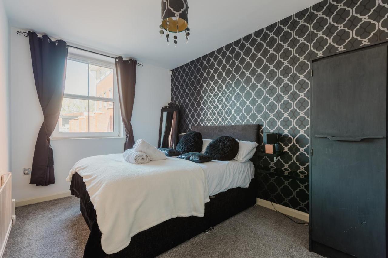 Hullidays - Theatre Side Apartment - Refurbished 2023 Kingston upon Hull Buitenkant foto