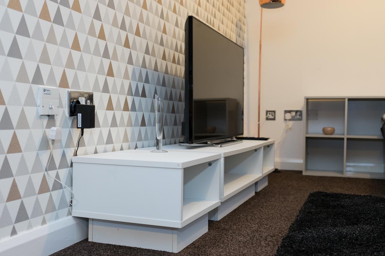 Hullidays - Theatre Side Apartment - Refurbished 2023 Kingston upon Hull Buitenkant foto